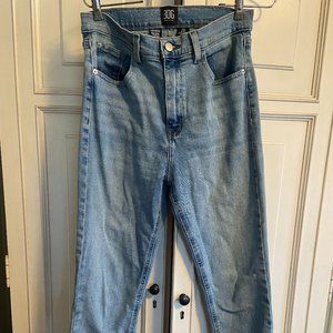 BDG Girlfriend High-Rise Cropped Jeans